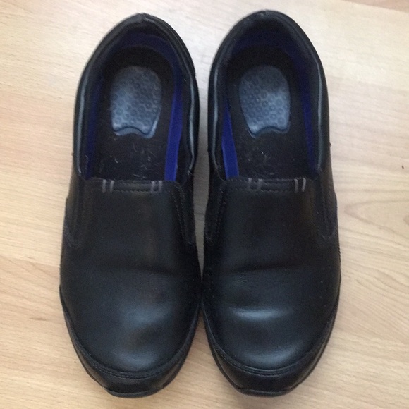 dr scholl's kitchen shoes